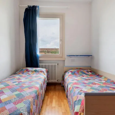 Cozy Holiday Near Bettona With Spectacular Hill-view * Lazise